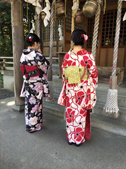 古き良き日本の伝統を守りつつ正しい着付により着物を着る楽しさをお伝えします。